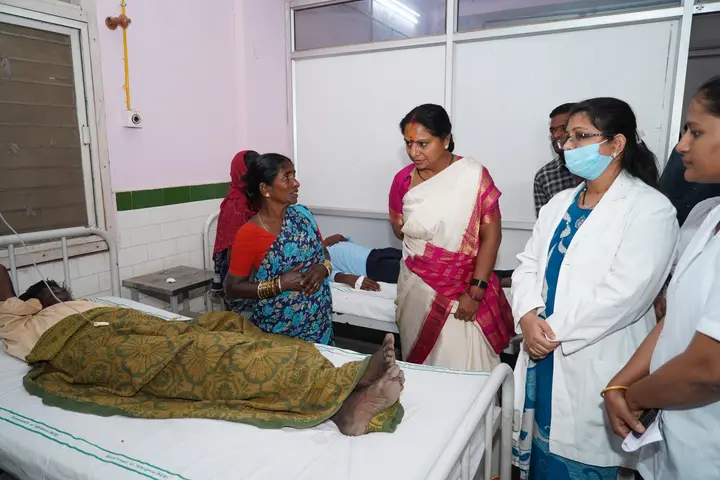 At the bedside with the ward staff